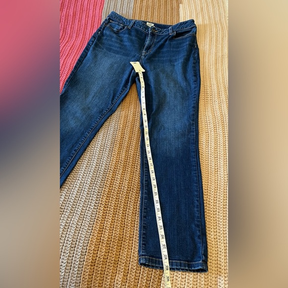 L.L. Bean Women’s True Shape High Rise Slim Leg Jeans - Picture 6 of 11